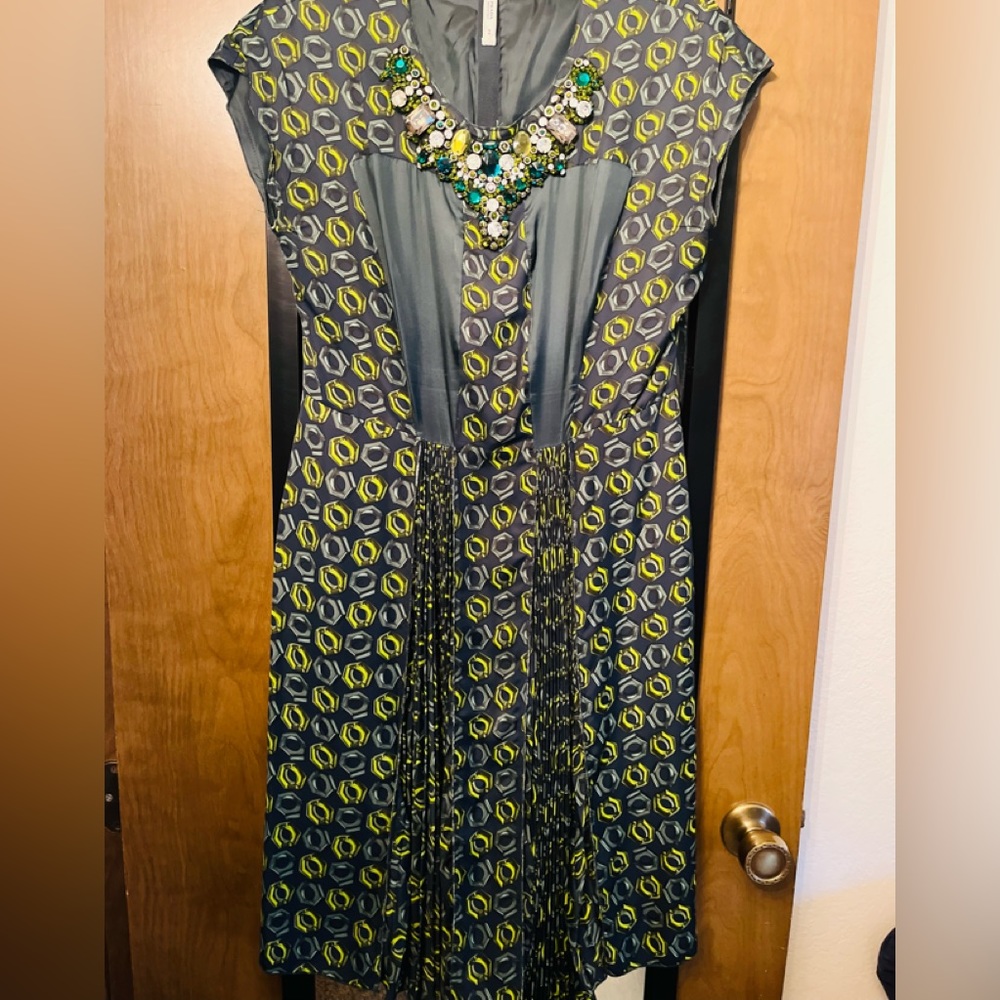 🌟🌟PRADA Dress 👗 - Picture 4 of 9